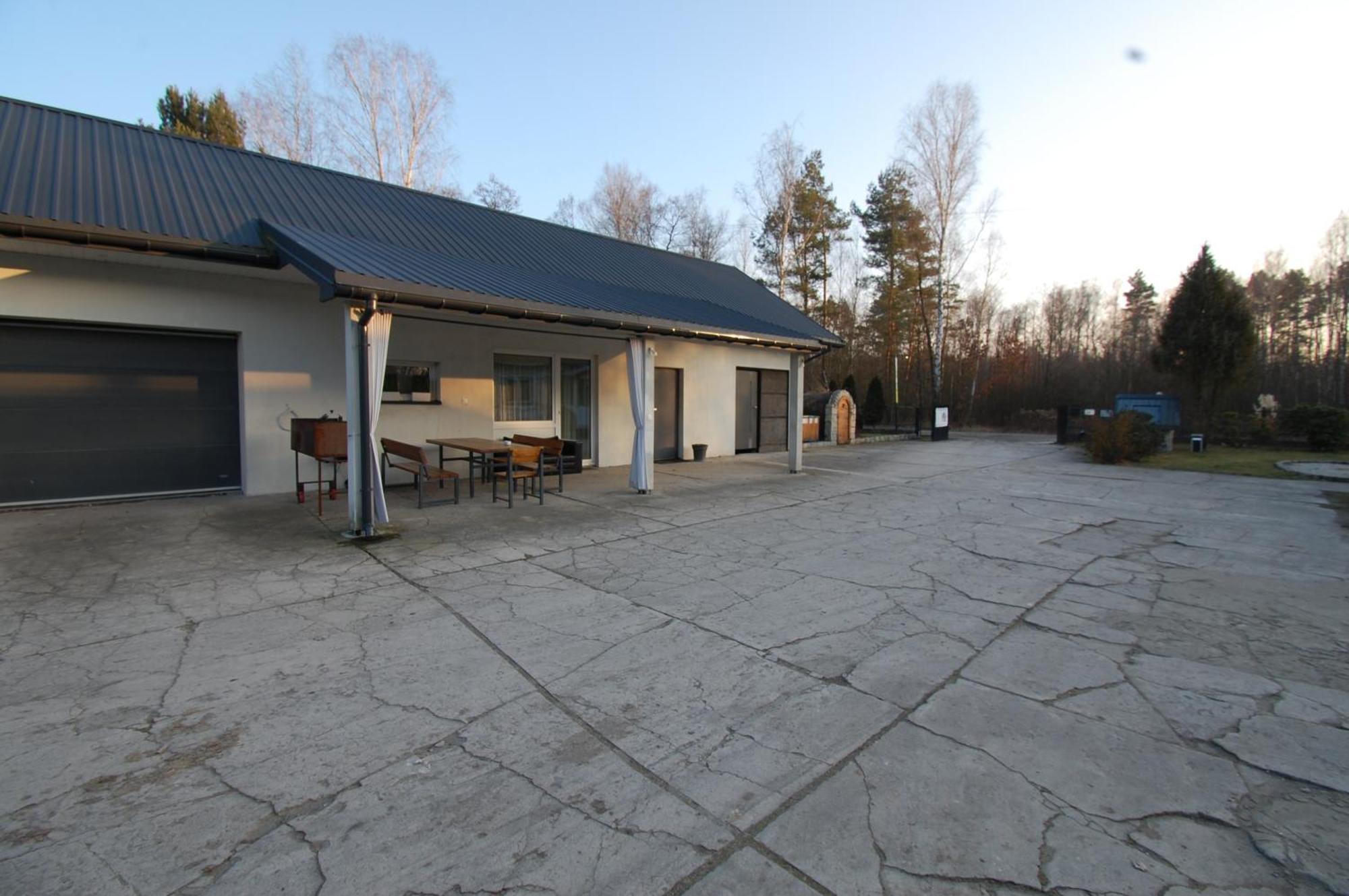 Letnia Oaza "Forsycja" Villa Sobienie Jeziory Exterior photo